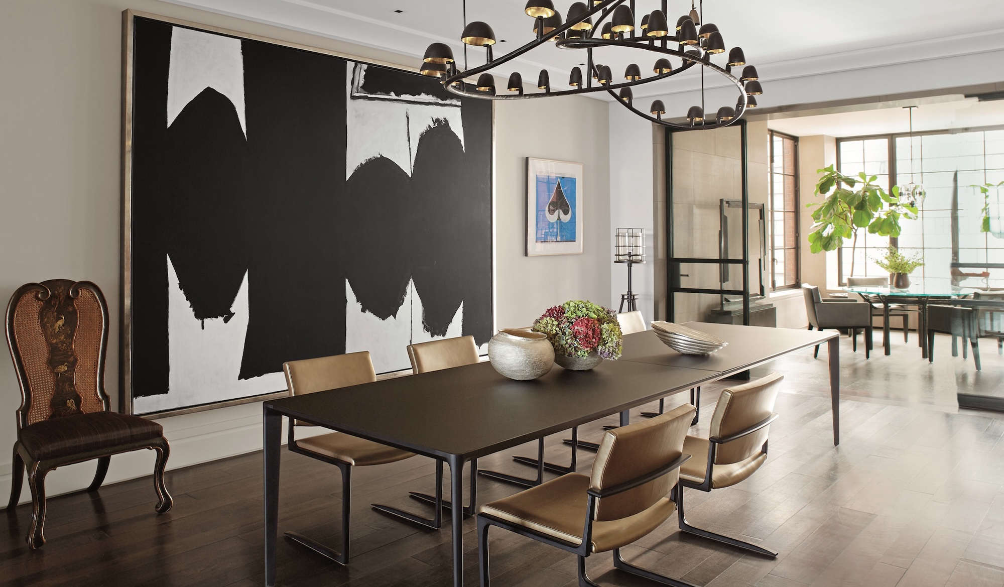 House-of-Hunt-Interior-Design-Chicago-Dining-Room-With-Large-Wall-Art